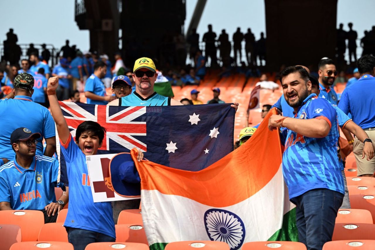 It's all very friendly - fans of the two sides get together, India vs Australia, World Cup final, Ahmedabad, November 19, 2023