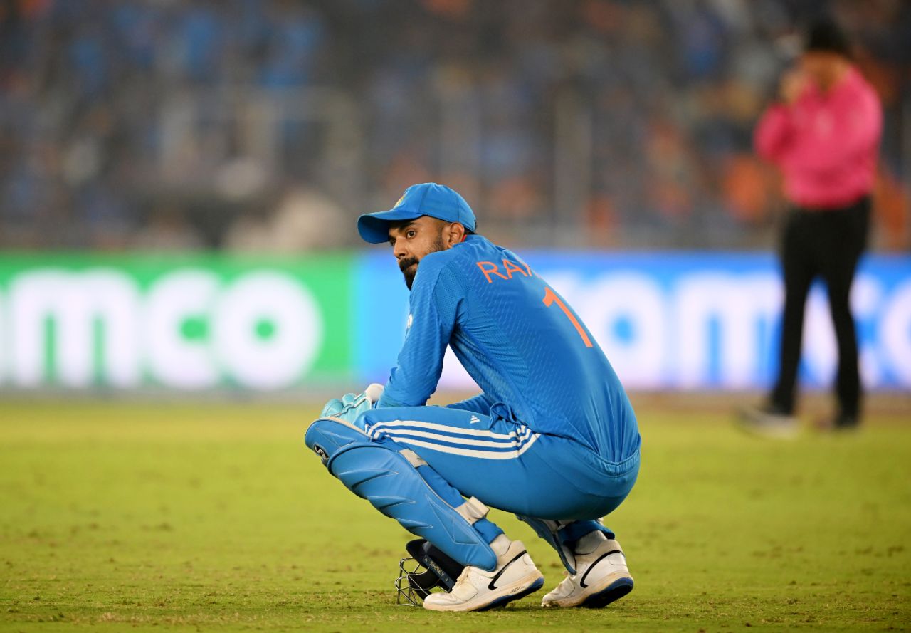 KL Rahul cuts a dejected figure as Australia close in on their target, India vs Australia, Men's ODI World Cup final, Ahmedabad, November 19, 2023