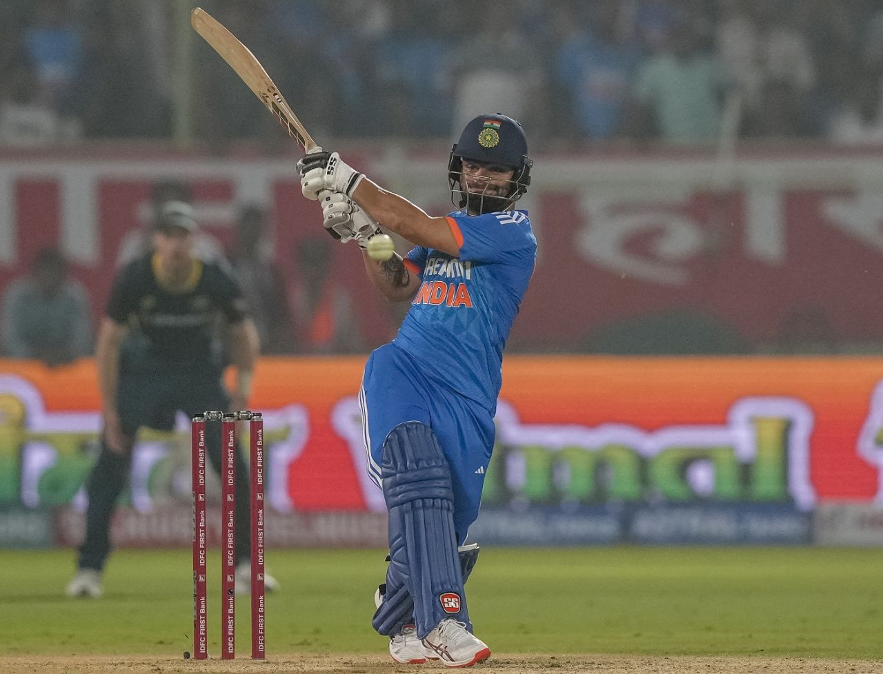 Rinku Singh heaves one over midwicket, 1st men's T20I, India vs Australia, Visakhapatnam, November 23, 2023