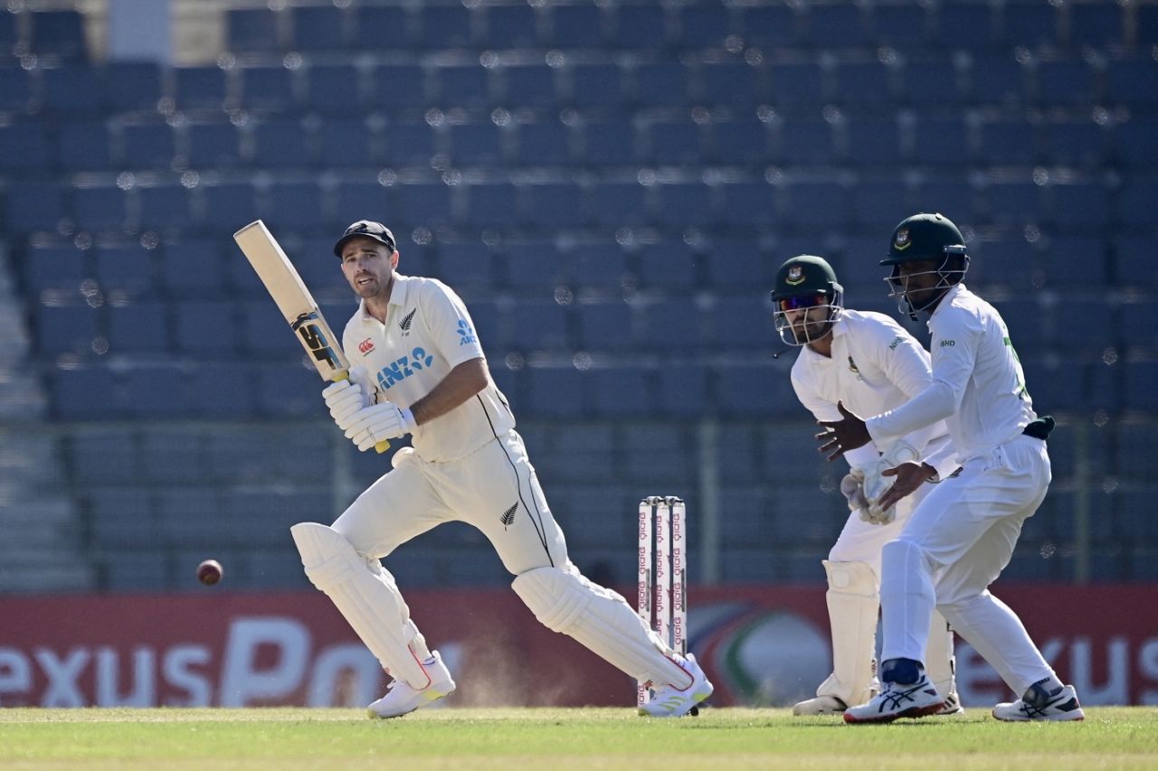 Tim Southee helped New Zealand cut down the deficit on third morning, Bangladesh vs New Zealand, 1st Test, third day, Sylhet, November 30, 2023