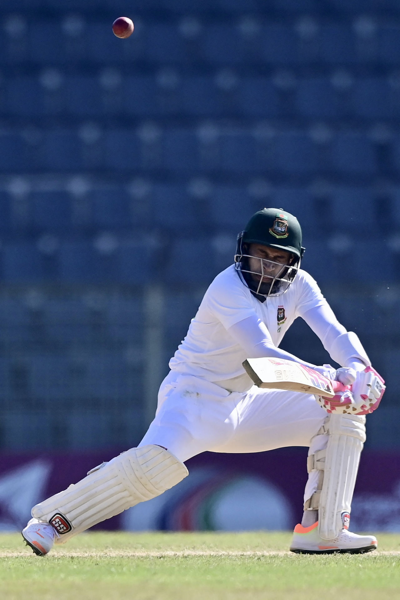 Mushfiqur Rahim reverse sweeping during his 116-ball 67, Bangladesh vs New Zealand, 1st Test, fourth day, Sylhet, December 1, 2023