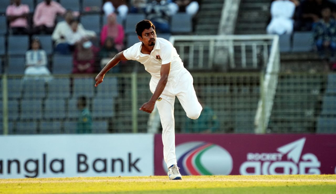 Taijul Islam in his bowling stride, Bangladesh vs New Zealand, 1st Test, fourth day, Sylhet, December 1, 2023