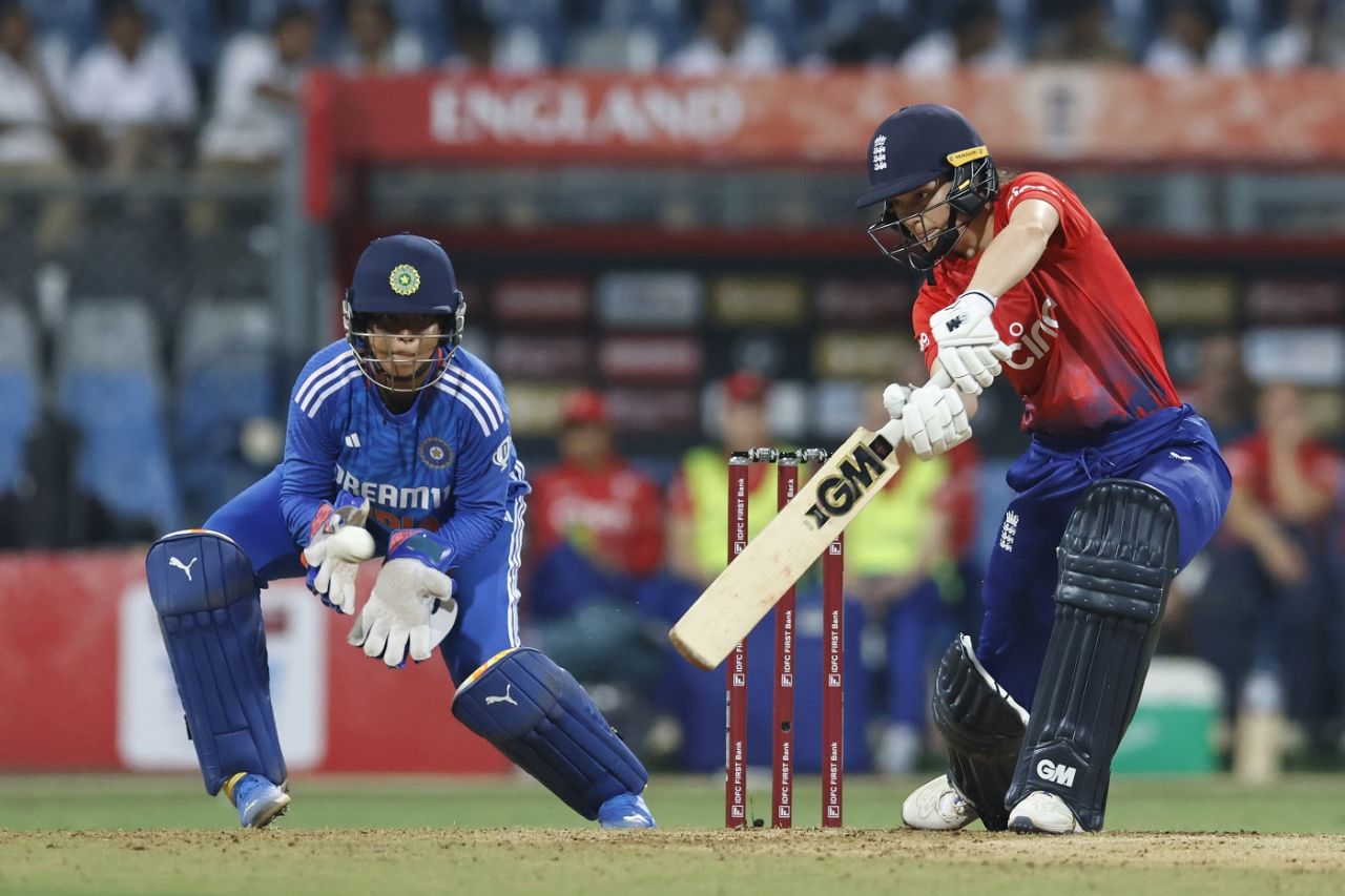 Amy Jones changed England's batting tempo as soon as she walked in, India vs England, 3rd T20I, Wankhede Stadium, Mumbai, December 10, 2023