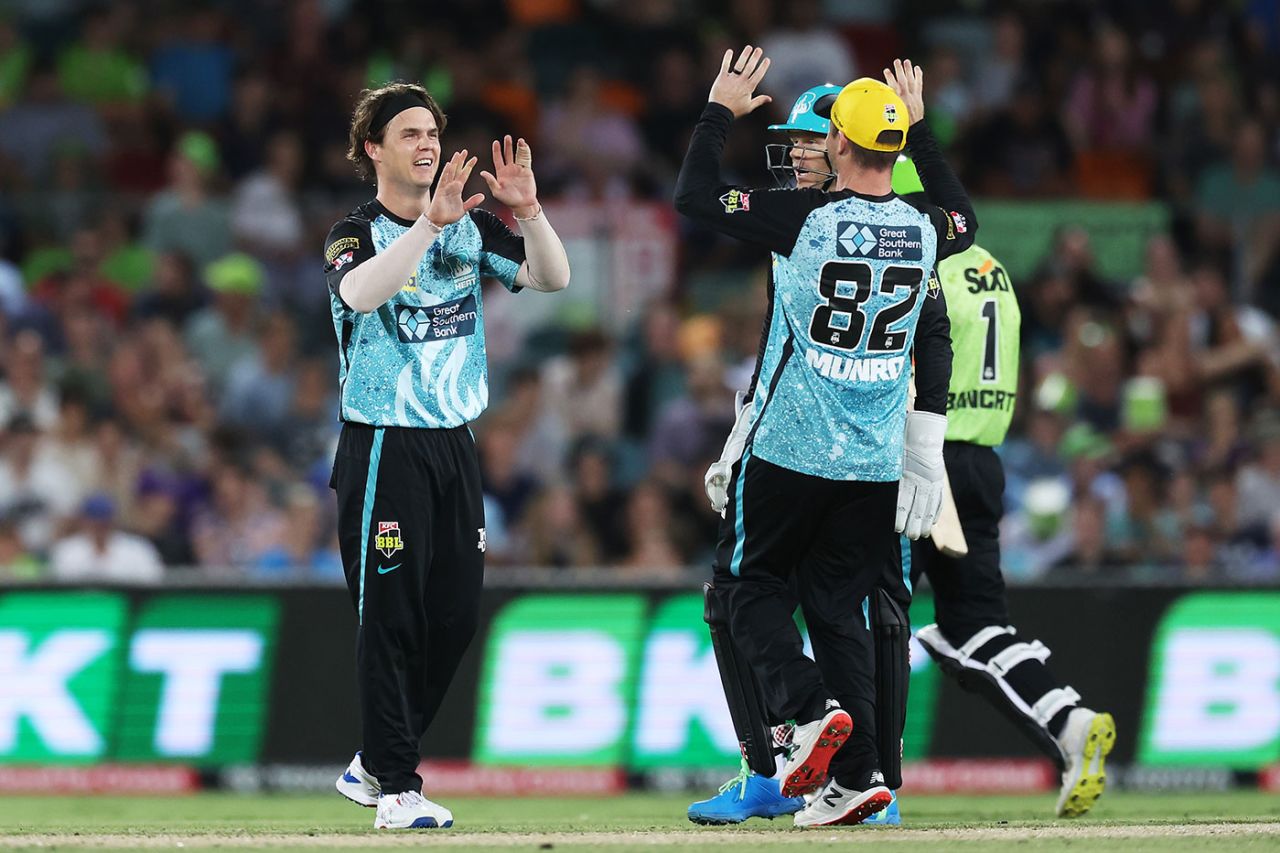 Mitchell Swepson bowled superbly for his two wickets, Brisbane Heat vs Sydney Thunder, BBL, Canberra, December 12, 2023