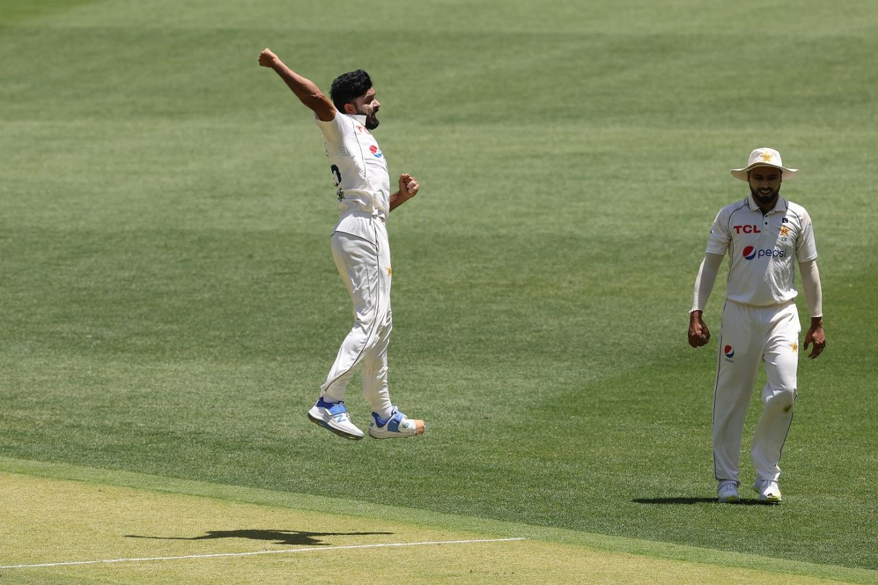 Aamer Jamal takes off after a five-for on debut, Australia vs Pakistan, 1st Test, Optus Stadium, 2nd day, December 15, 2023
