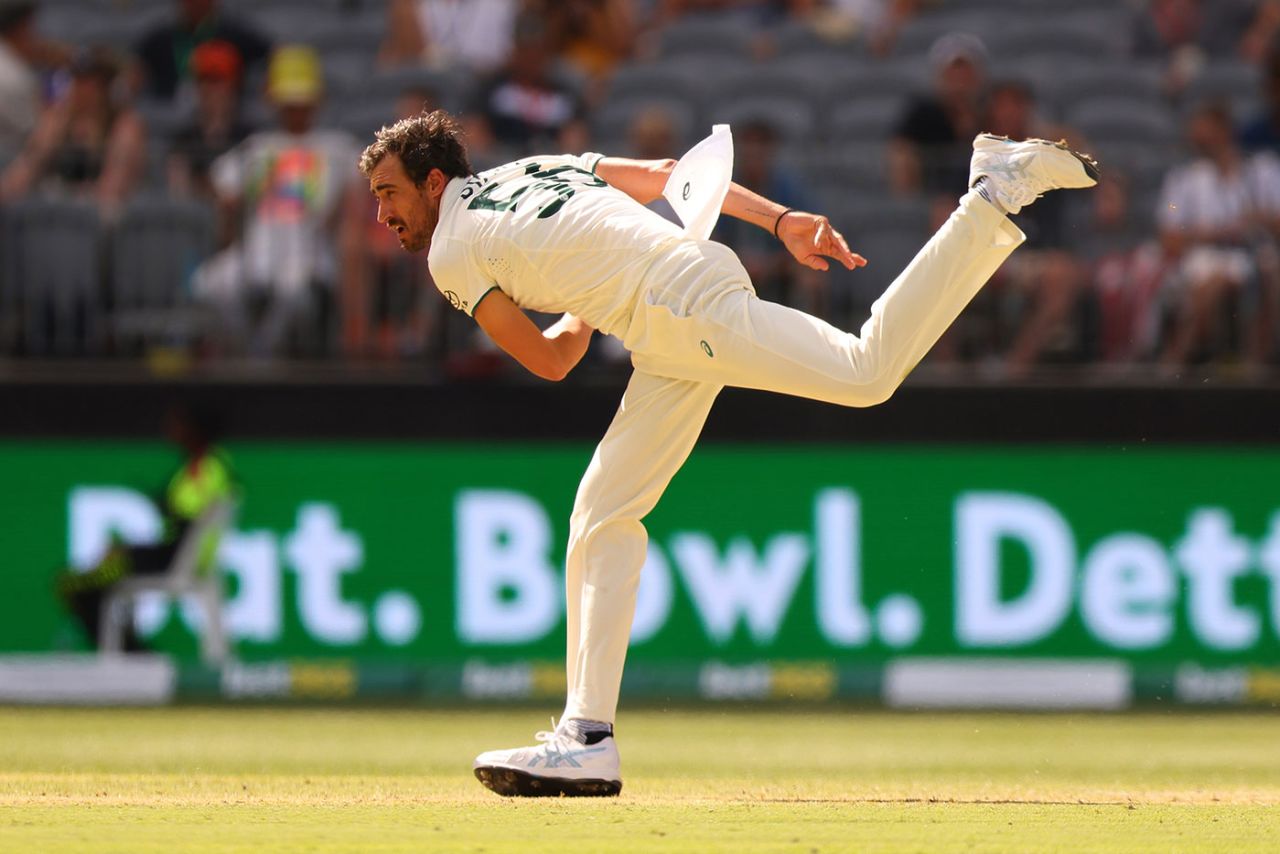 Mitchell Starc rips through the crease, Australia vs Pakistan, 1st Test, Optus Stadium, 2nd day, December 15, 2023