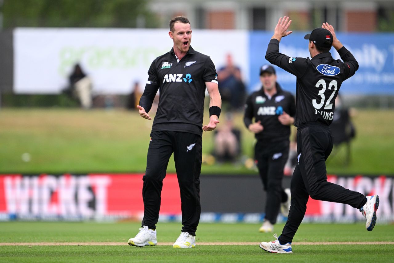 Josh Clarkson took two wickets on debut, New Zealand vs Bangladesh, 1st ODI, Dunedin, December 17, 2023