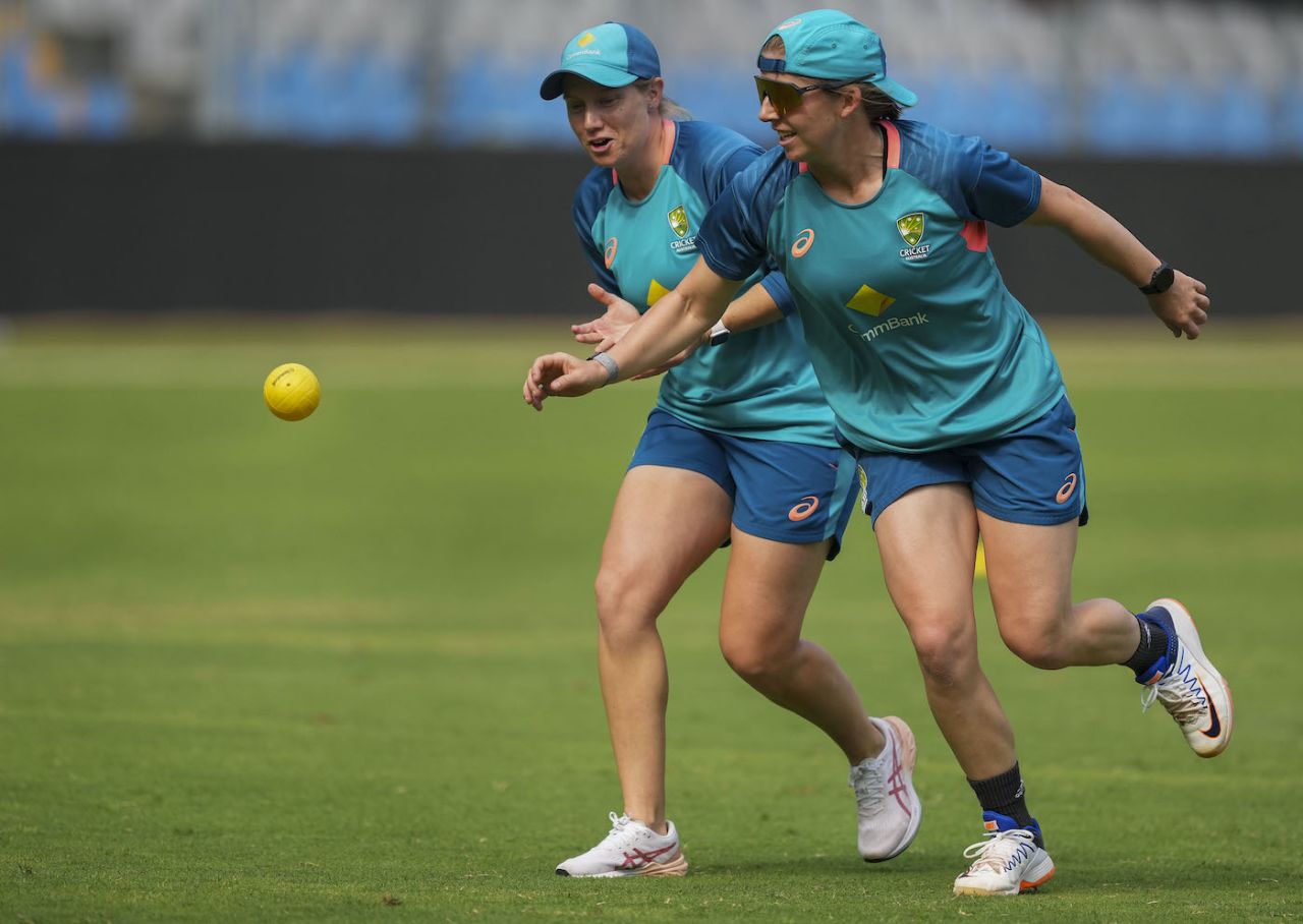 Alyssa Healy and Georgia Wareham rough it out while training, Mumbai, December 20, 2023