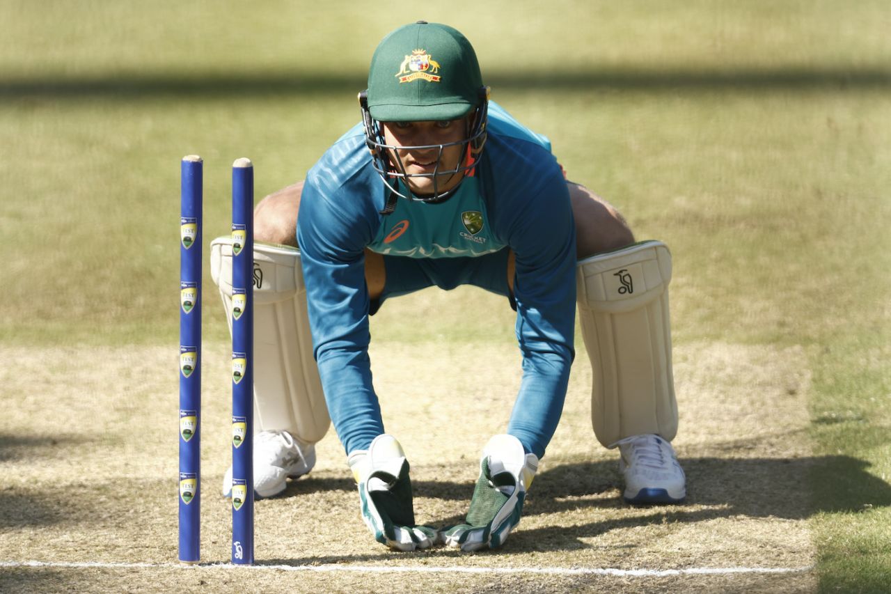 Alex Carey in his wicketkeeping element, Australia vs Pakistan, 2nd Test, Melbourne, December 24, 2023