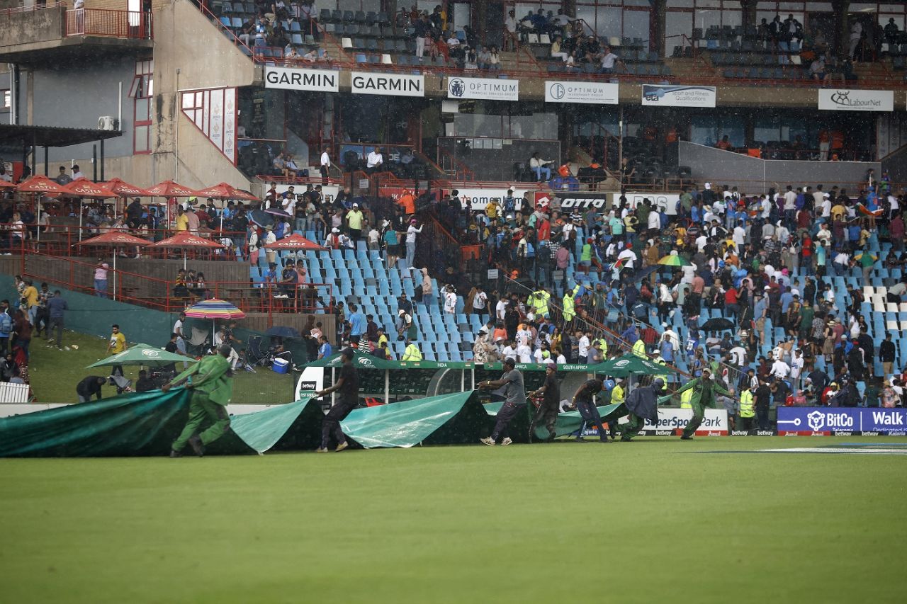 The covers were brought on during the final session on day one, South Africa vs India, 1st Test, Centurion, 1st day, December 26, 2023