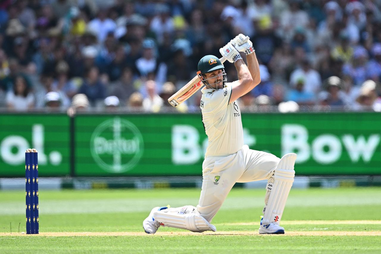 Mitchell Marsh launches into a drive, Australia vs Pakistan, 2nd Test, day two, MCG, December 27, 2023