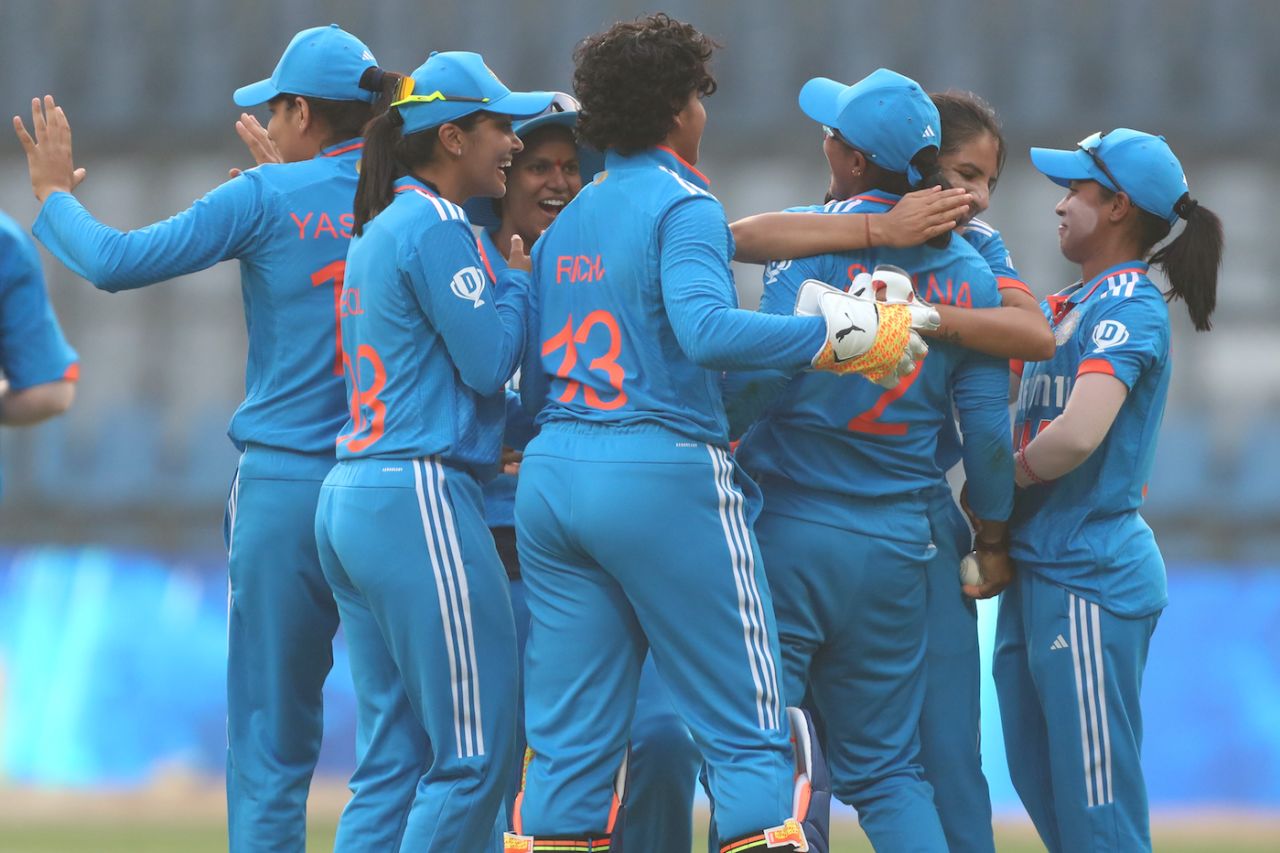 Sneh Rana took a blinder to hand Renuka Singh a first-over wicket, India vs Australia, 1st Women's ODI, Mumbai, December 28, 2023