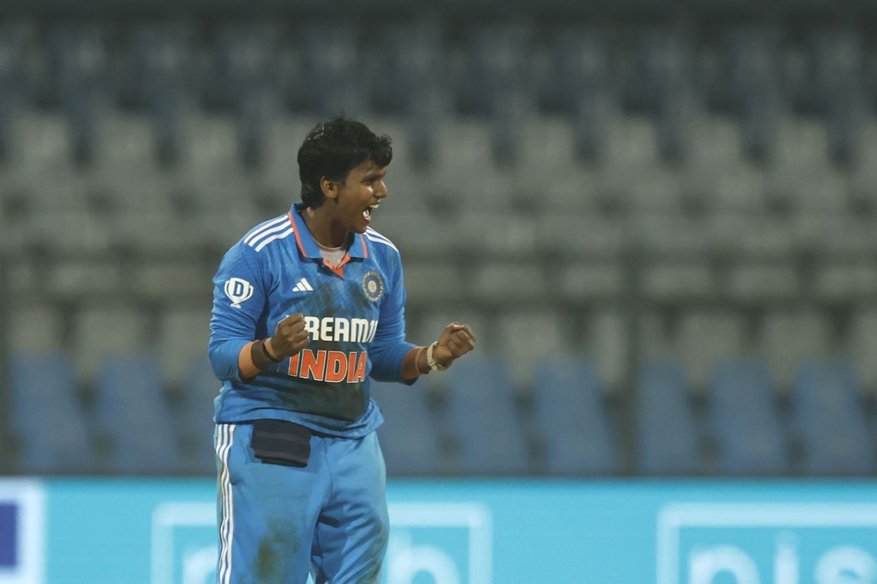 Deepti Sharma ended the 148-run stand for the second wicket, India vs Australia, 1st Women's ODI, Mumbai, December 28, 2023