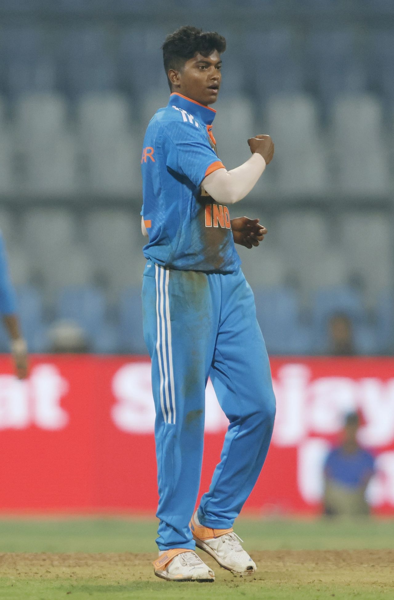 Pooja Vastrakar knocked Beth Mooney over, India vs Australia, 1st ODI, Mumbai, December 28, 2023