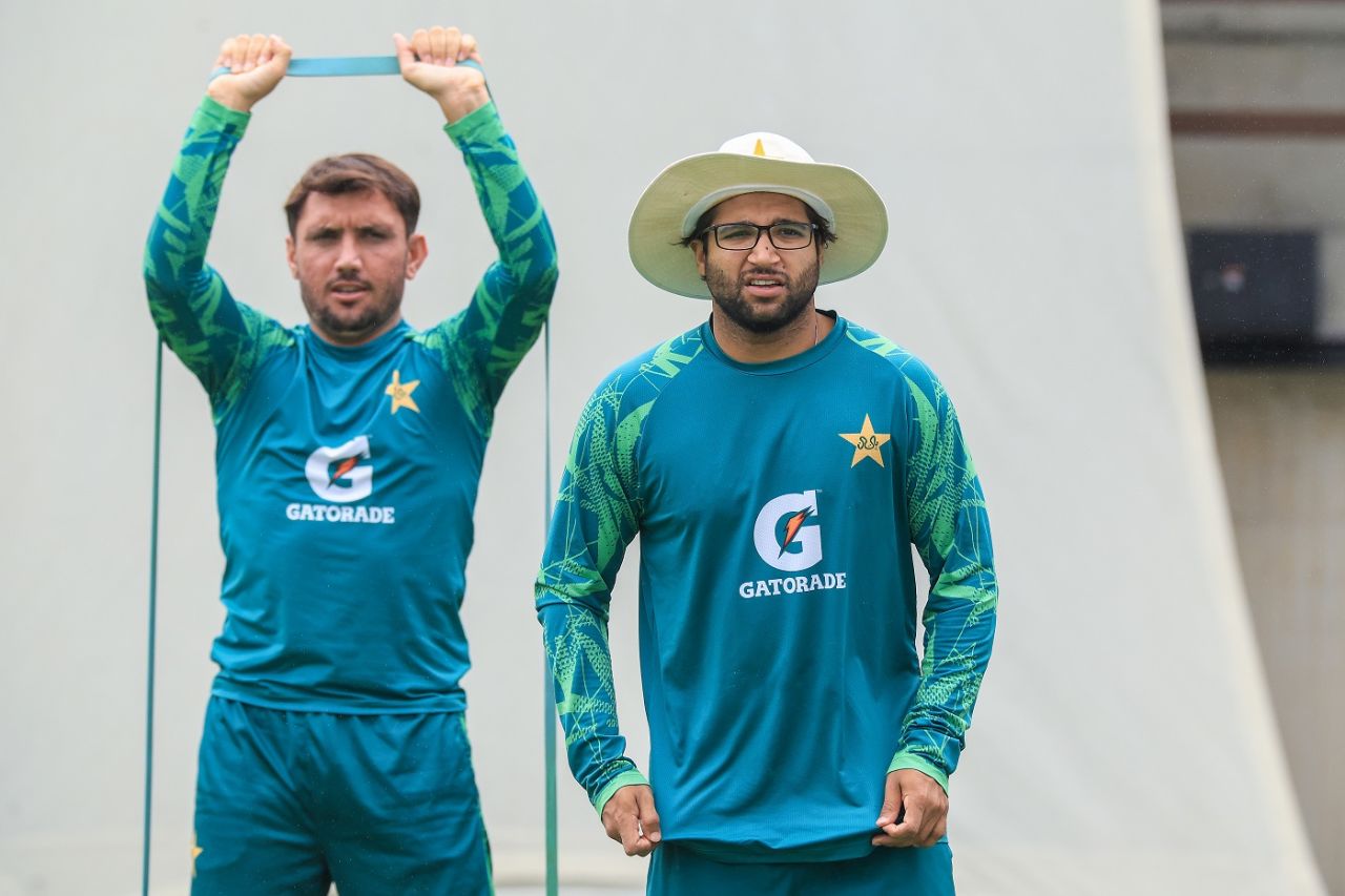 Imam-ul-Haq and Zaman Khan at a nets session ahead of the third Test in Sydney, Sydney, January 1, 2024