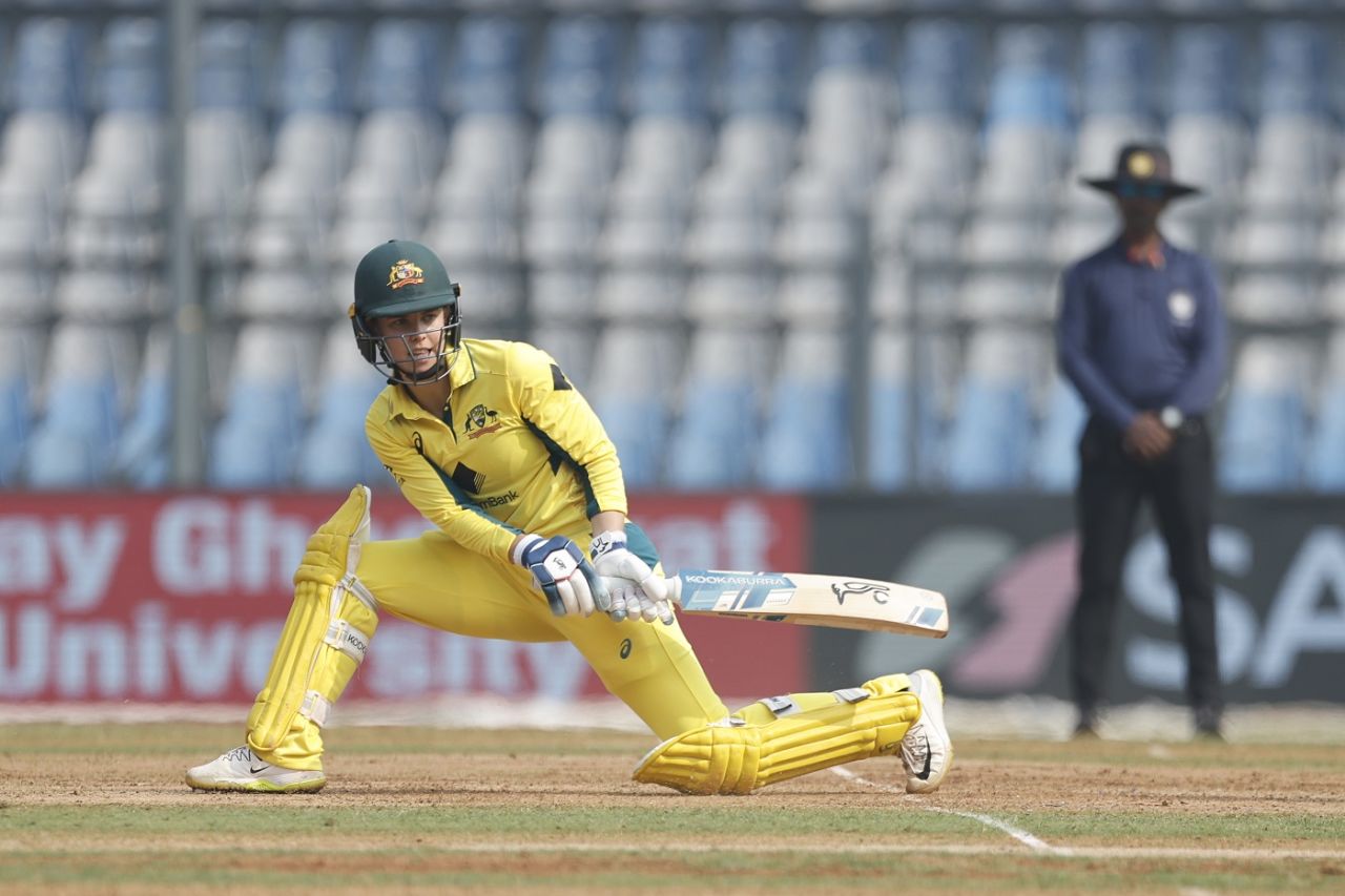 The reverse-sweep was a productive shot for Phoebe Litchfield, India vs Australia, 3rd women's ODI, Mumbai, January 2, 2024