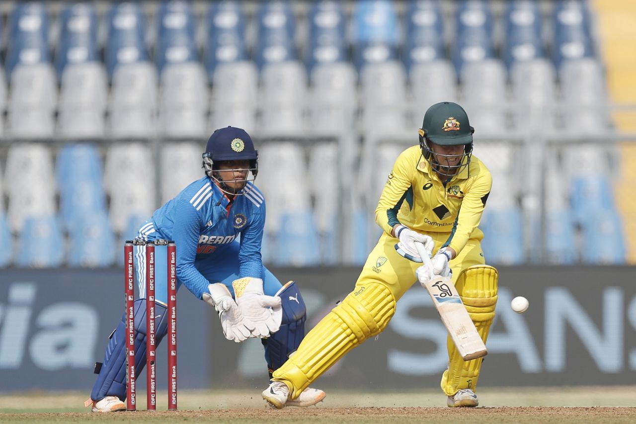 Phoebe Litchfield used the scoop efficiently, India vs Australia, 3rd women's ODI, Mumbai, January 2, 2024