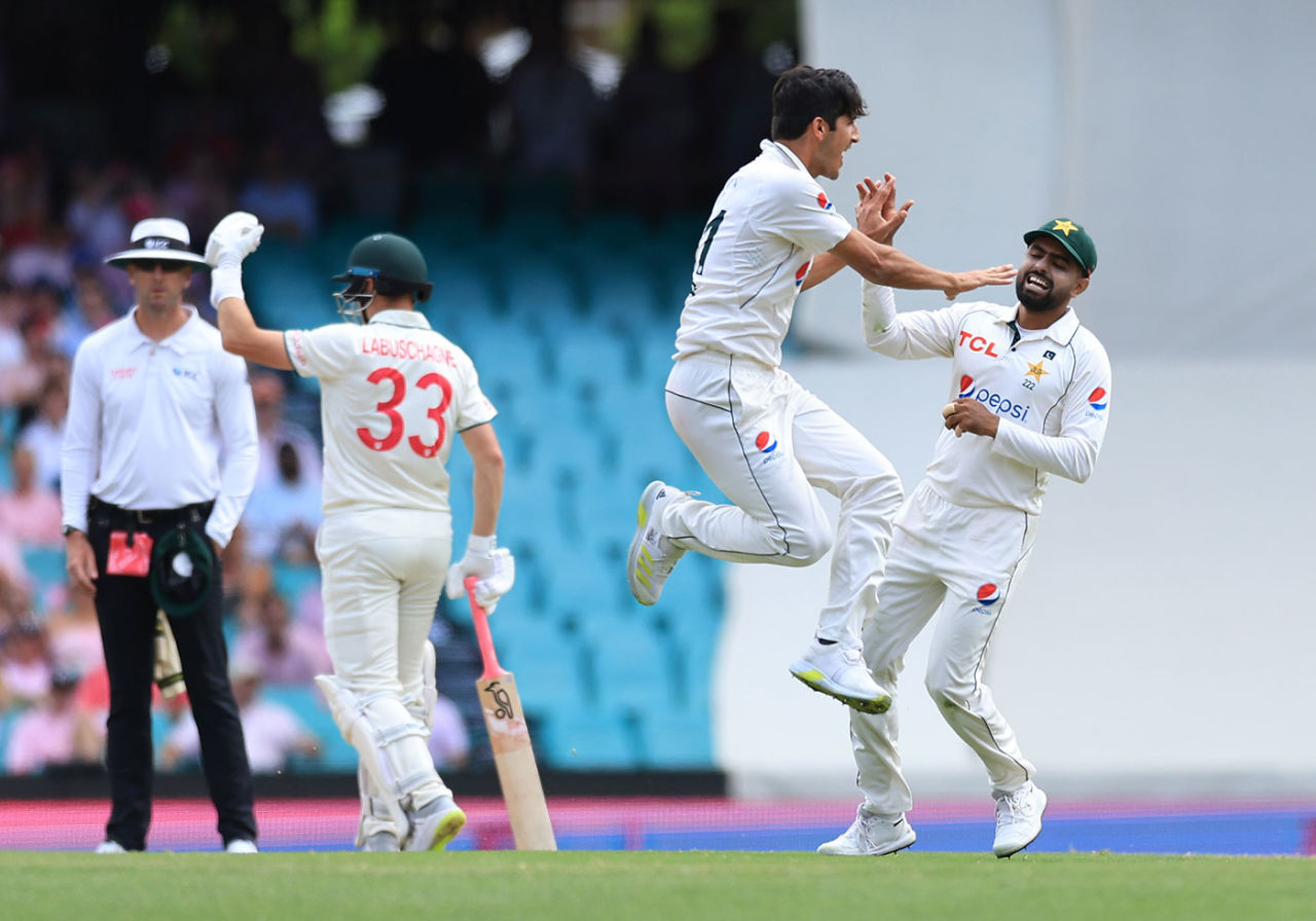 Mir Hamza broke through with the wicket of Steven Smith, Australia vs Pakistan, 3rd Test, SCG, January 5, 2024