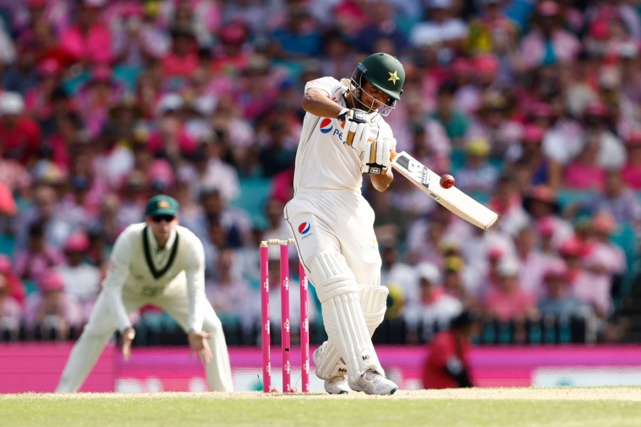 Saim Ayub plays the pull shot, Australia vs Pakistan, 3rd Test, SCG, January 5, 2024