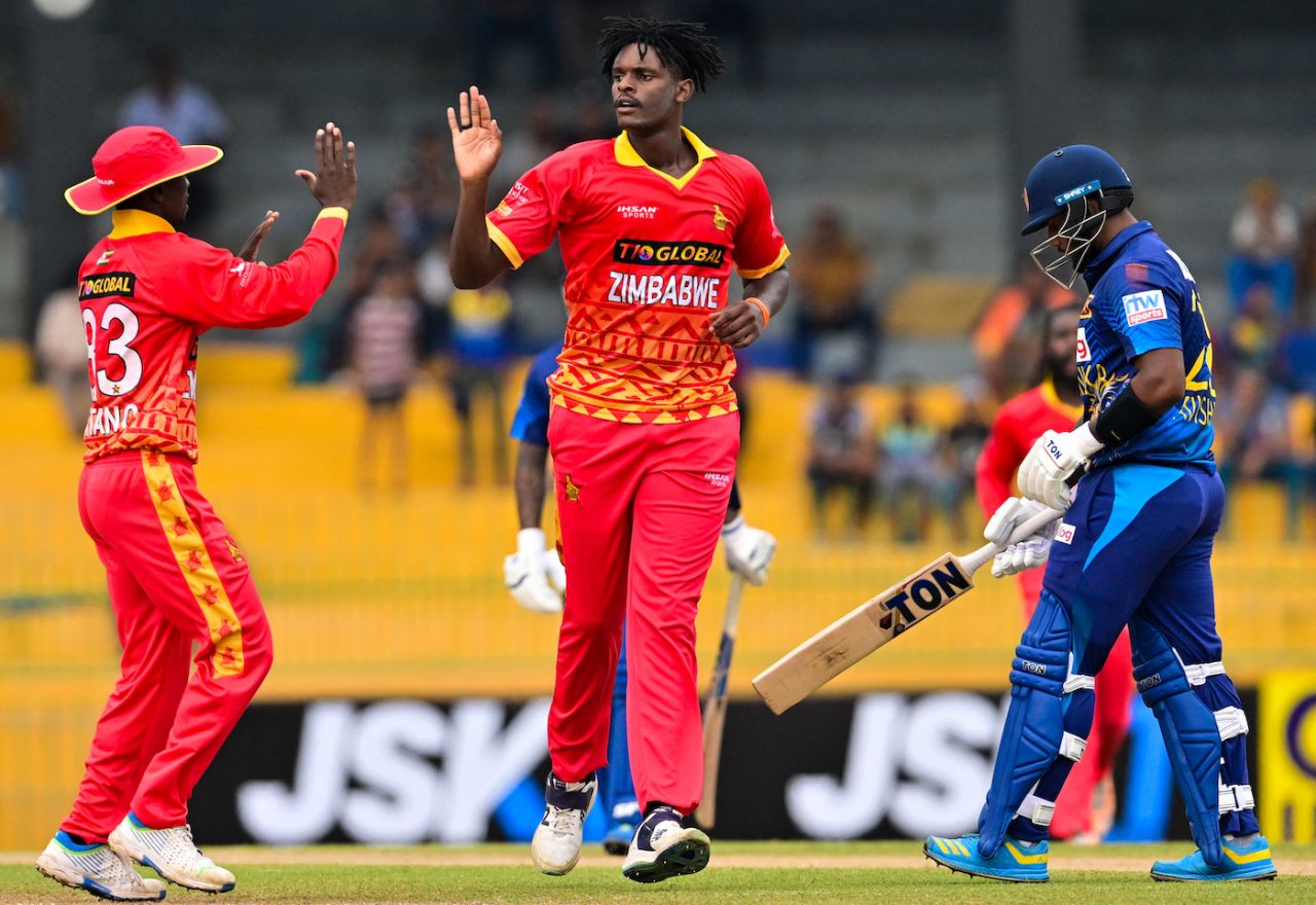 Richard Ngarava nicked off Avishka Fernando for a duck,  Sri Lanka vs Zimbabwe, 1st ODI, Colombo, January 6, 2024