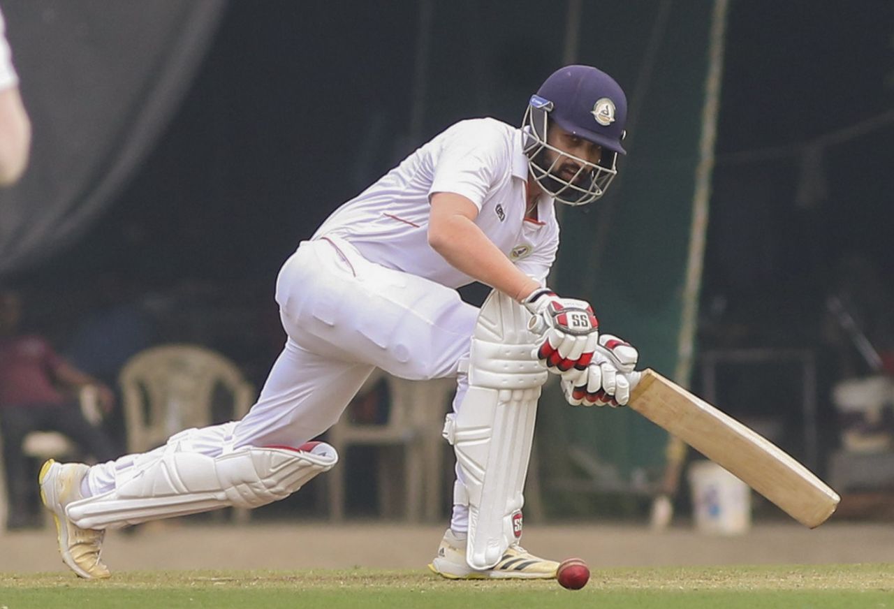 Vidarbha's Shubham Dubey tucks one away, Vidarbha vs Services, Nagpur, 2nd day, Ranji Trophy, January 6, 2024