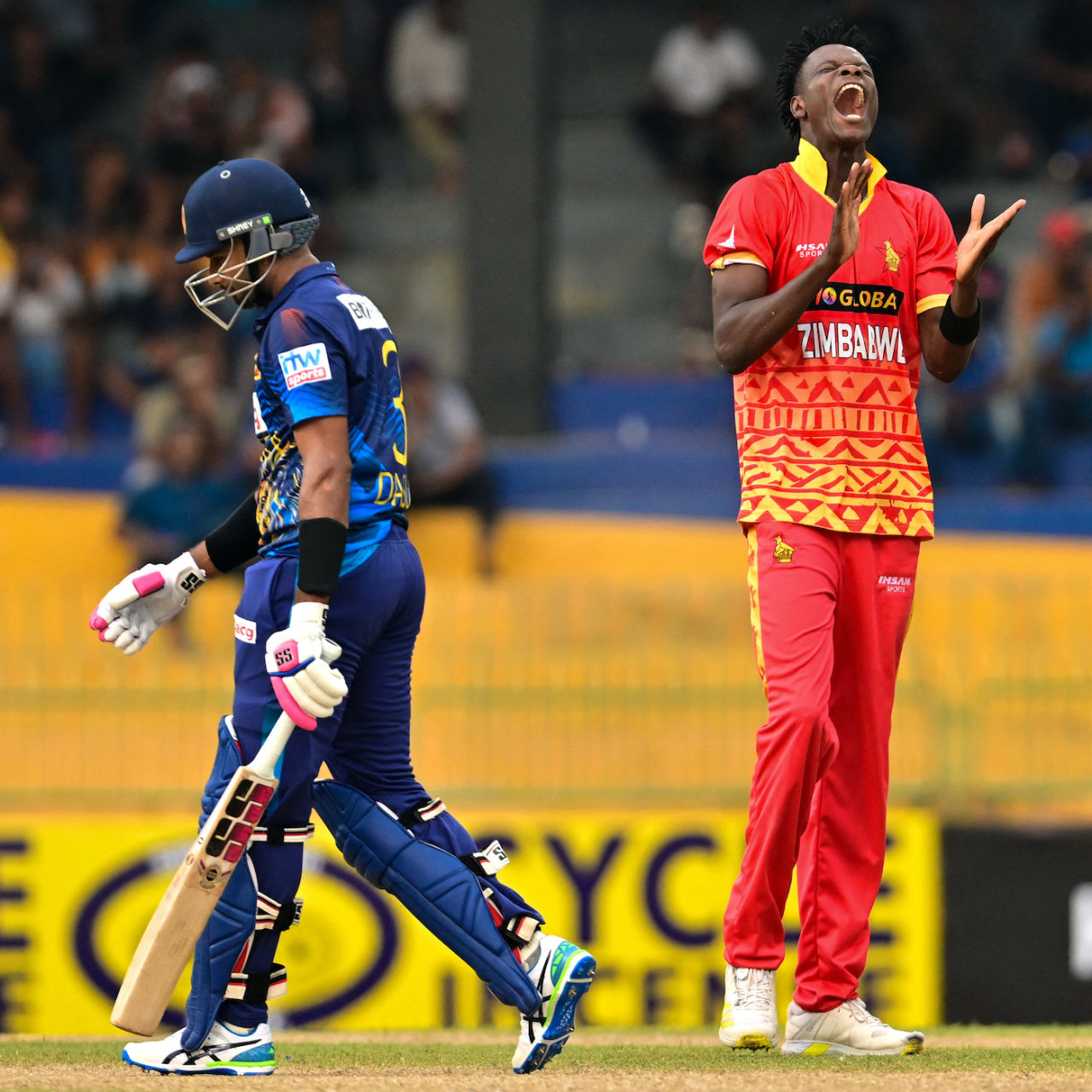 Blessing Muzarabani dismissed Dasun Shanaka for 8, Sri Lanka vs Zimbabwe, 1st ODI, Colombo, January 6, 2024