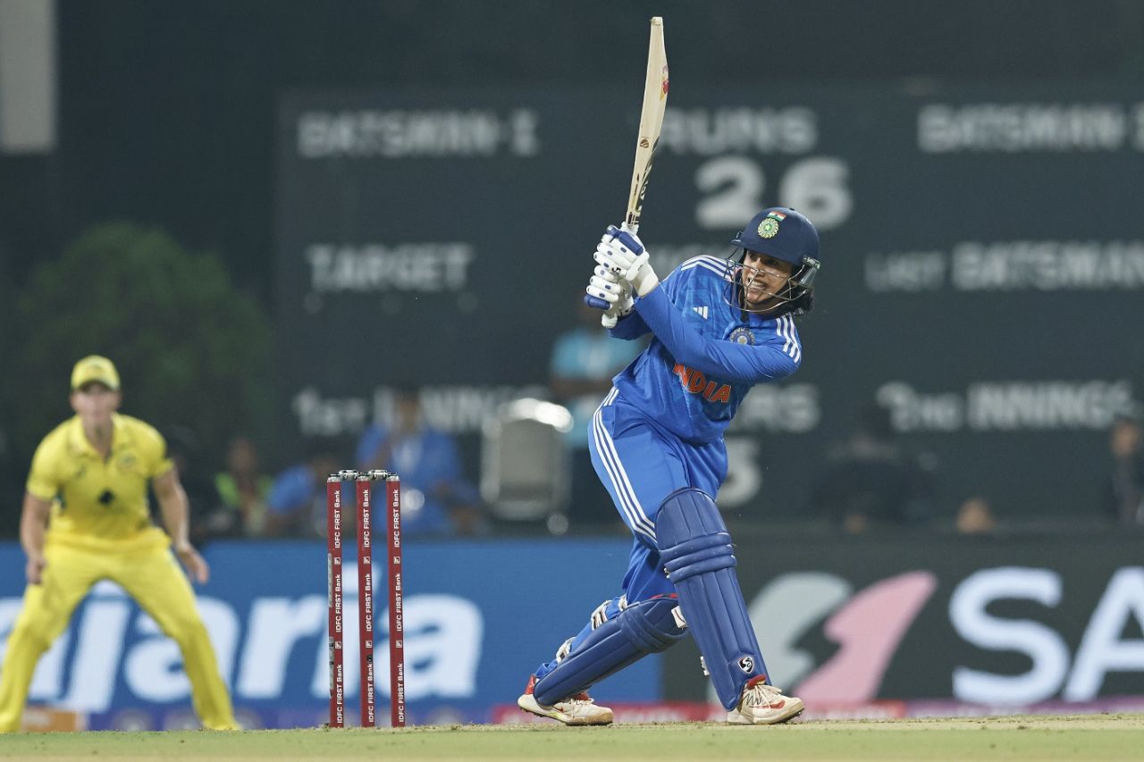 Smriti Mandhana flicks away for six, India vs Australia, 2nd T20I, Mumbai, January 7, 2024