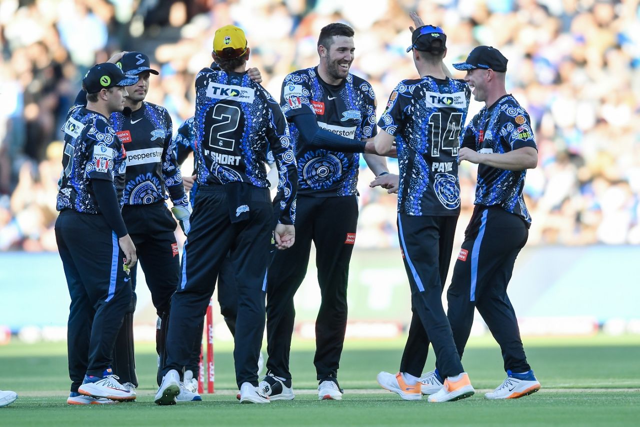 Jamie Overton picked 3 for 23 to restrict Hobart Hurricanes, Adelaide Strikers vs Hobart Hurricanes, BBL 2023-24, Adelaide, January 9, 2024