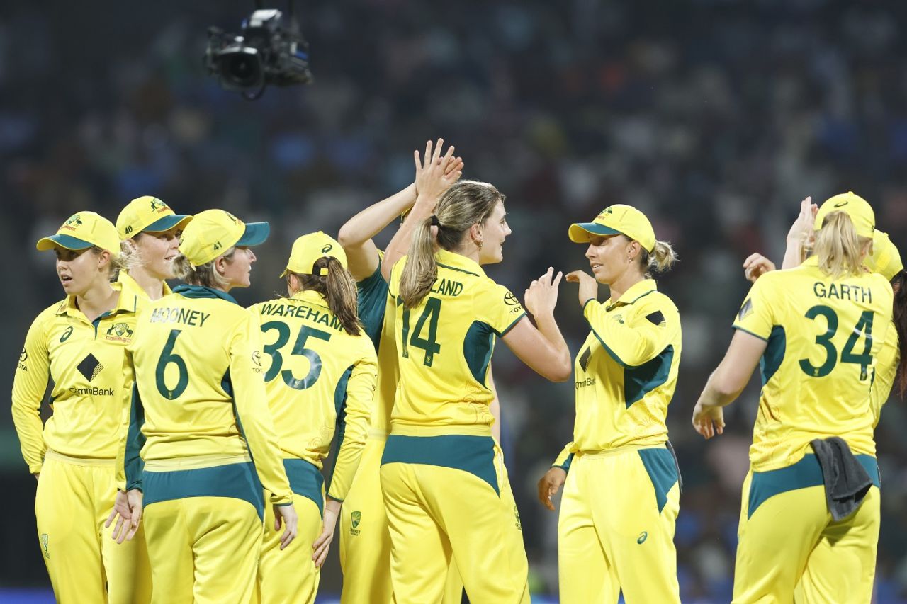 Annabel Sutherland celebrates the dismissal of Jemimah Rodrigues, India vs Australia, 3rd Women's T20I, Mumbai, DY Patil Sports Academy, January 9, 2024