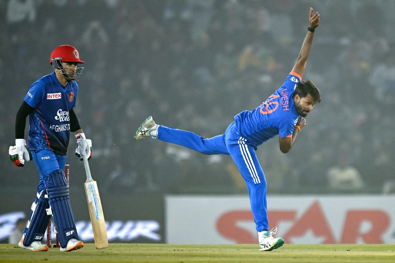 Mukesh Kumar took the new ball for India, India vs Afghanistan, 1st T20I, Mohali, January 11, 2024