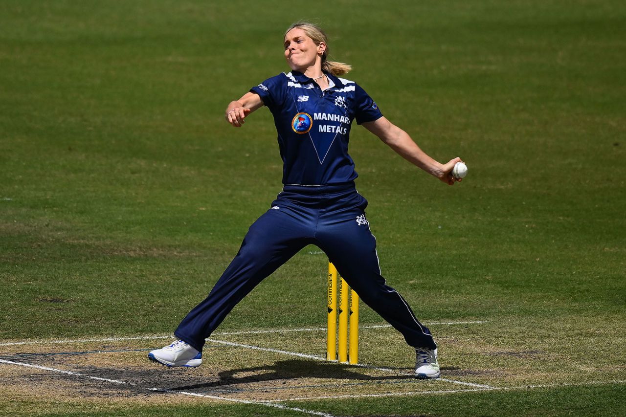 Sophie Molineux took 6 for 45 and scored a half-century, Victoria vs New South Wales, WNCL, Junction Oval, December 21, 2023