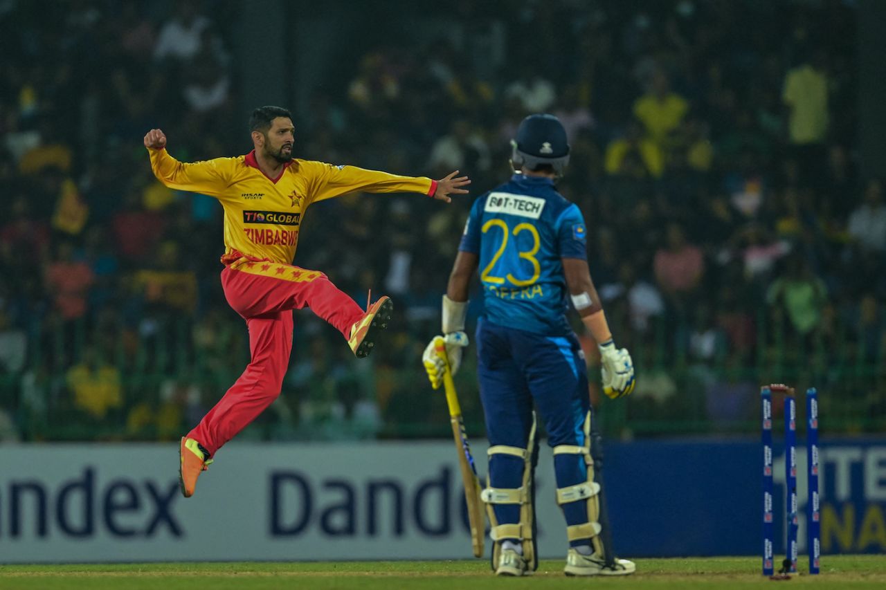 Sikandar Raza got Sadeera Samarawickrama with his first ball, Sri Lanka vs Zimbabwe, 1st T20I, Colombo, January 14, 2024