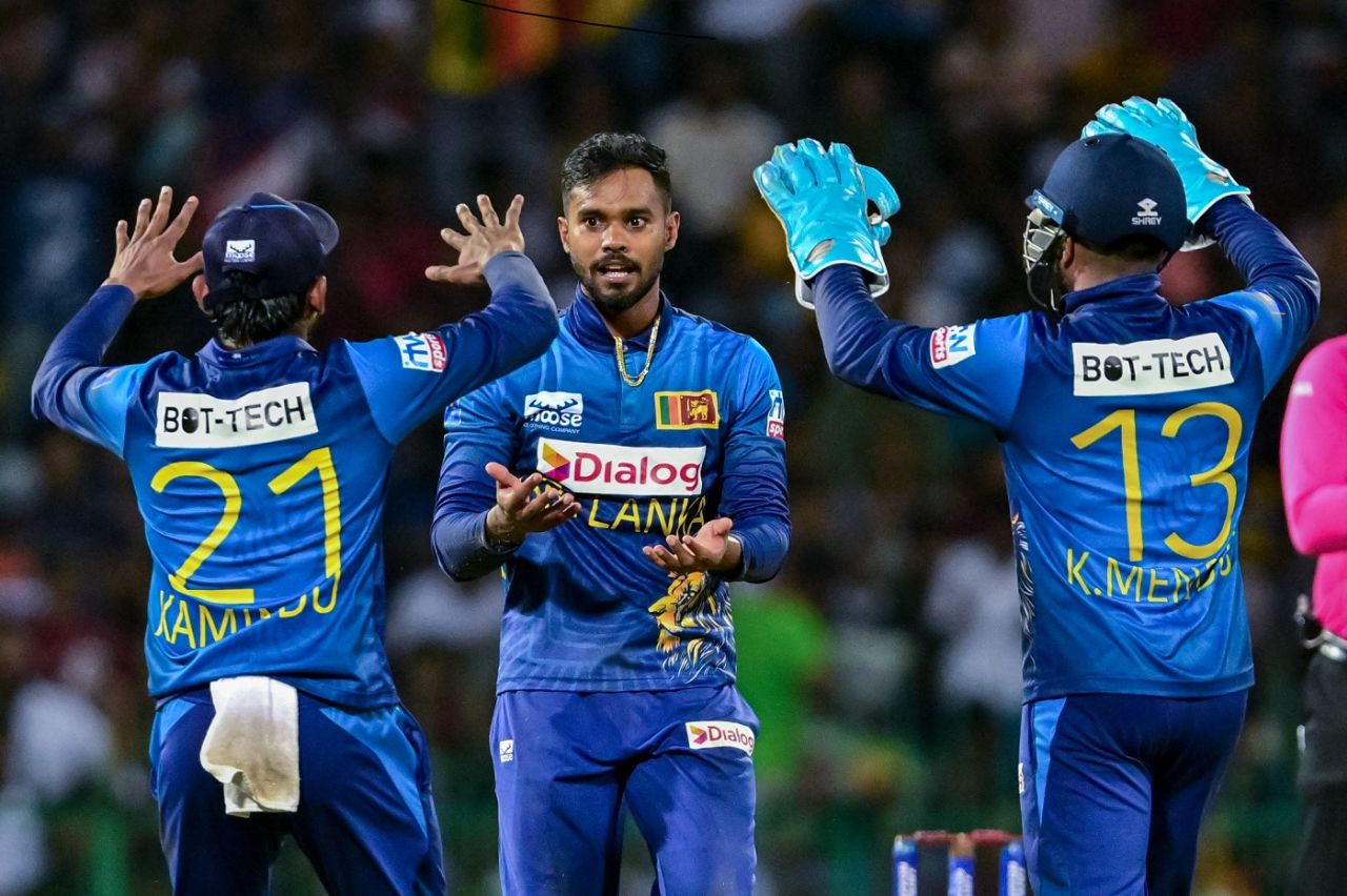 Dhananjaya de Silva caught Sean Williams off his own bowling , Sri Lanka vs Zimbabwe, 3rd men's T20I, Colombo, January 18, 2024