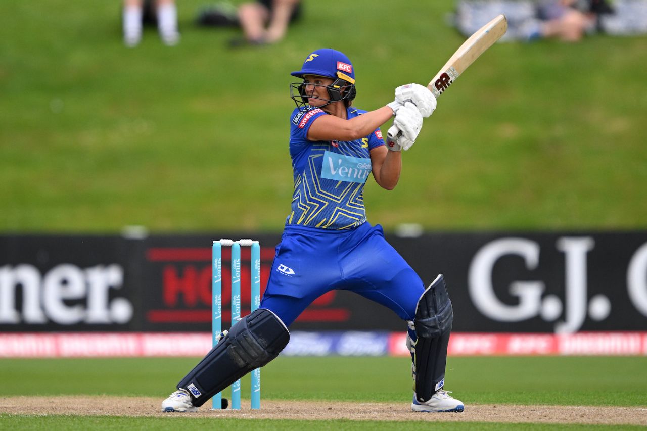 Suzie Bates' 44 at the top set up Otago's chase, Otago vs Central Districts, Women's Super Smash 2023-24, Dunedin, January 19, 2024
