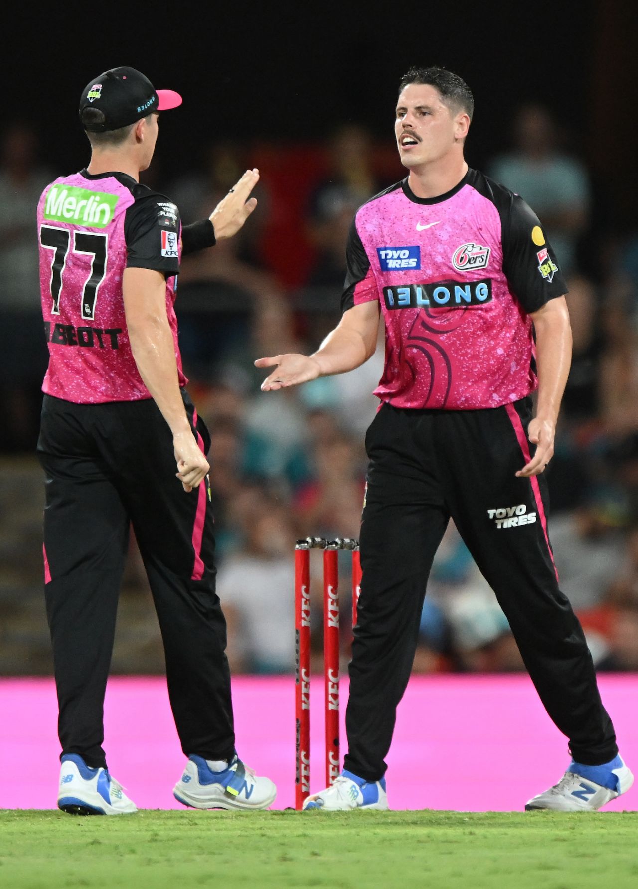 Ben Dwarshuis picked up the first wicket of the innings, Sydney Sixers vs Brisbane Heat, BBL Qualifier, Carrara, January 19, 2024