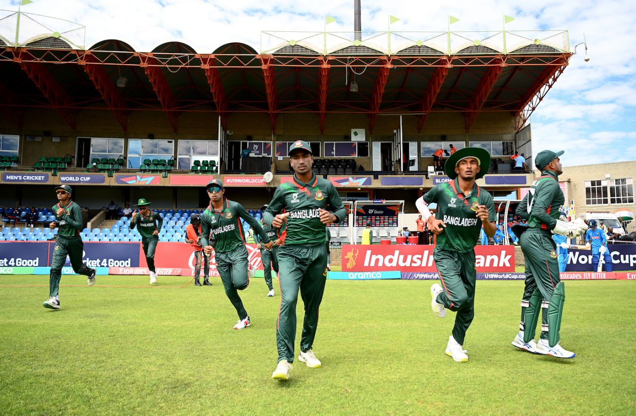 The Bangladesh players walk out, Bangladesh vs India, Under-19 World Cup, Bloemfontein, January 20, 2024