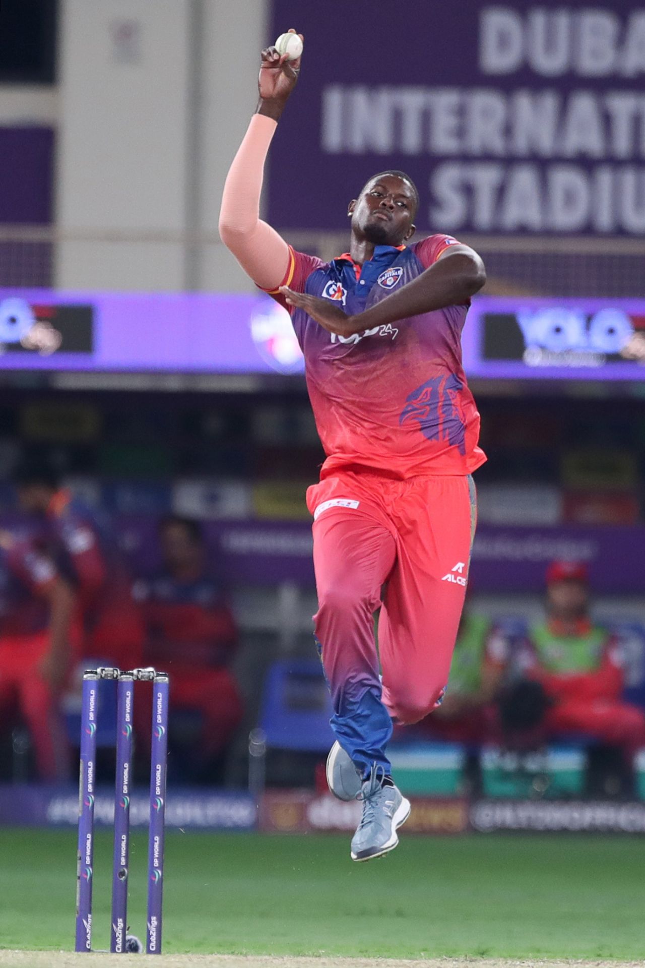 Jason Holder in action for Dubai Capitals at the ILT20, MI Emirates vs Dubai Capitals, ILT20, Dubai, January 20, 2024