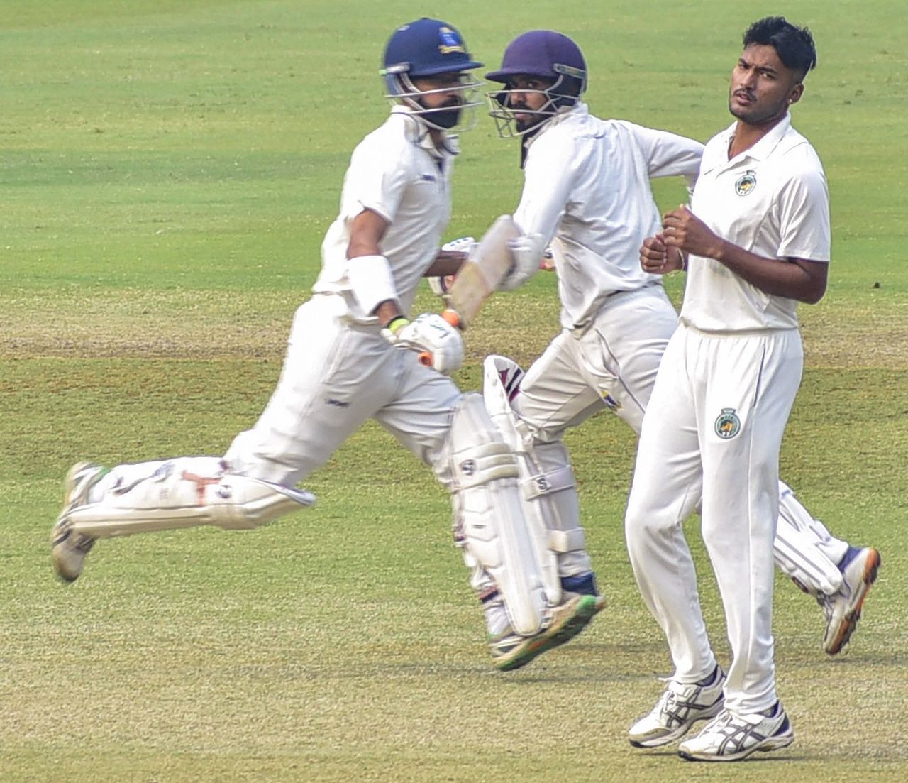 Sourav Paul and Shreyansh Ghosh run between the wickets, Assam vs Bengal, Ranji Trophy 2023-24, 1st day, Guwahati, January 26, 2024