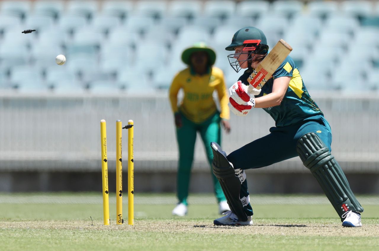 Tahlia McGrath missed one from Marizanne Kapp, Australia vs South Africa, 1st women's T20I, Canberra, January 27, 2024