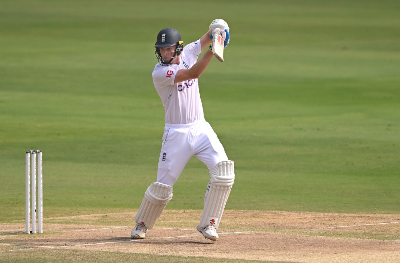 Zak Crawley back-foot punches through cover, India vs England, 1st Test, Hyderabad, 3rd day, January 27, 2024