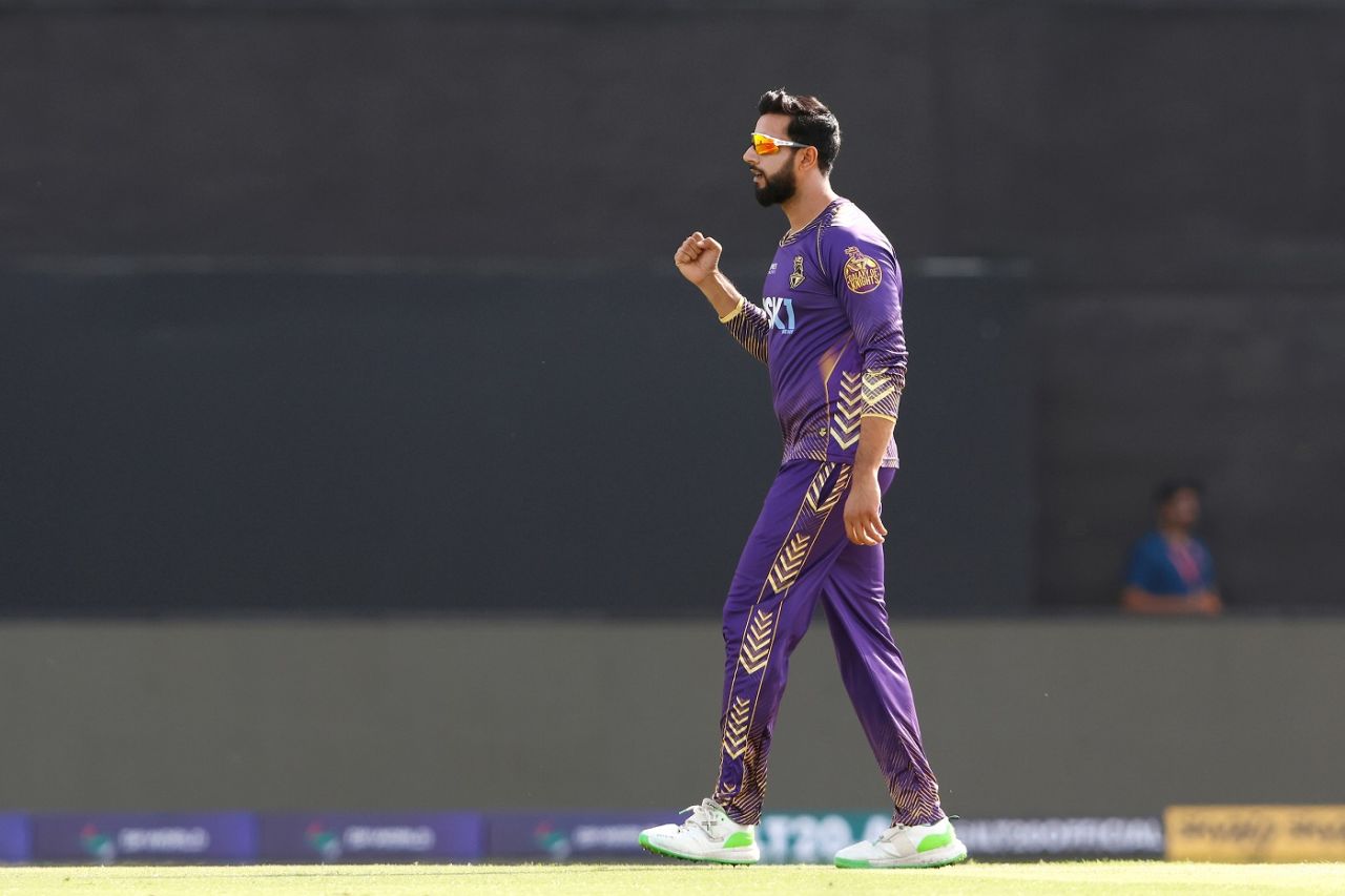 Imad Wasim struck twice after Abu Dhabi Knight Riders elected to bowl against Desert Vipers, Abu Dhabi Knight Riders vs Desert Vipers, ILT20, Abu Dhabi, January 27, 2024