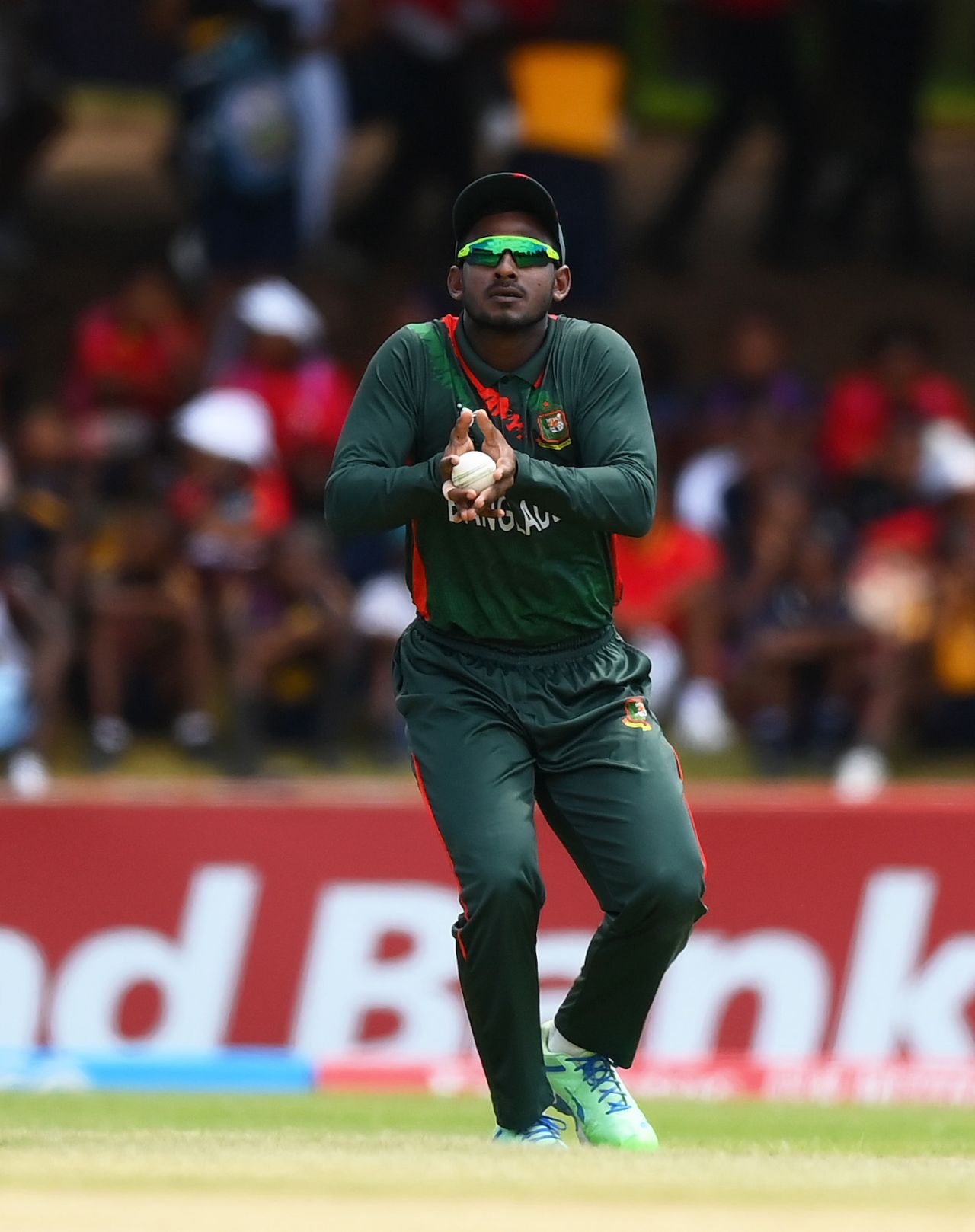 Mahfuzur Rahman Rabby takes the catch to dismiss Aakash Tripathi, Bangladesh vs Nepal, Under-19 World Cup Super Six, Bloemfontein, January 31, 2024