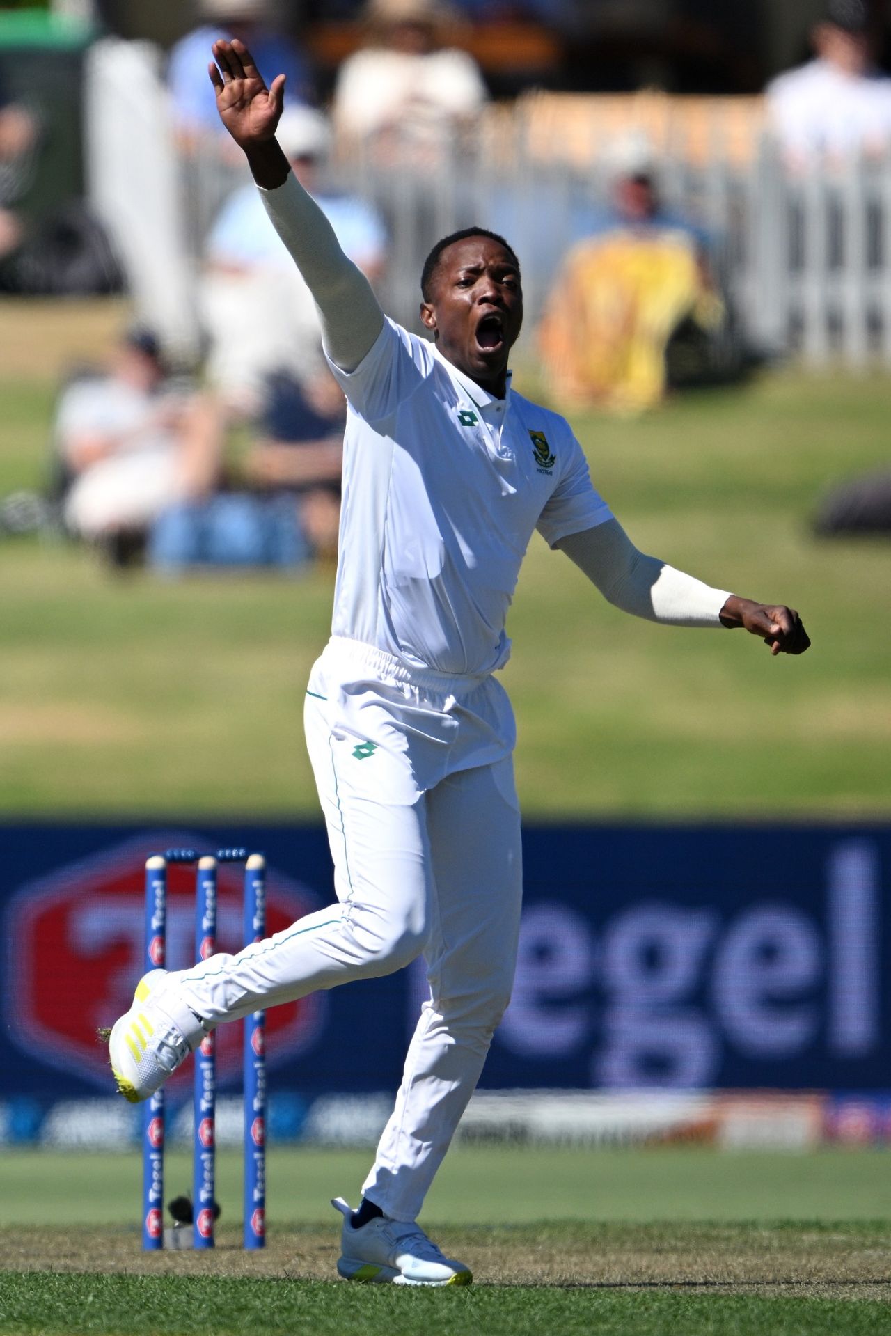 Tshepo Moreki struck with his first ball in Test cricket, taking out Devon Conway lbw, New Zealand vs South Africa, 1st Test, Mount Maunganui, 1st day, February 4, 2024