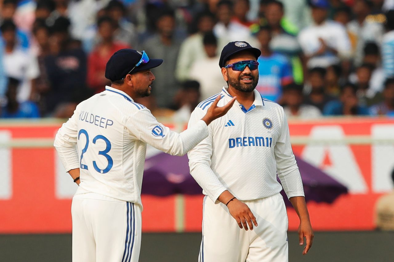 Rohit Sharma dismisses Kuldeep Yadav's pleas to go for a DRS review, India vs England, 2nd Test, Visakhapatnam, 3rd day, February 4, 2024