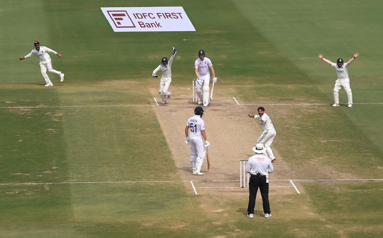 India appeal for an lbw against Zak Crawley, India vs England, 2nd Test, Visakhapatnam, 4th day, February 5, 2024