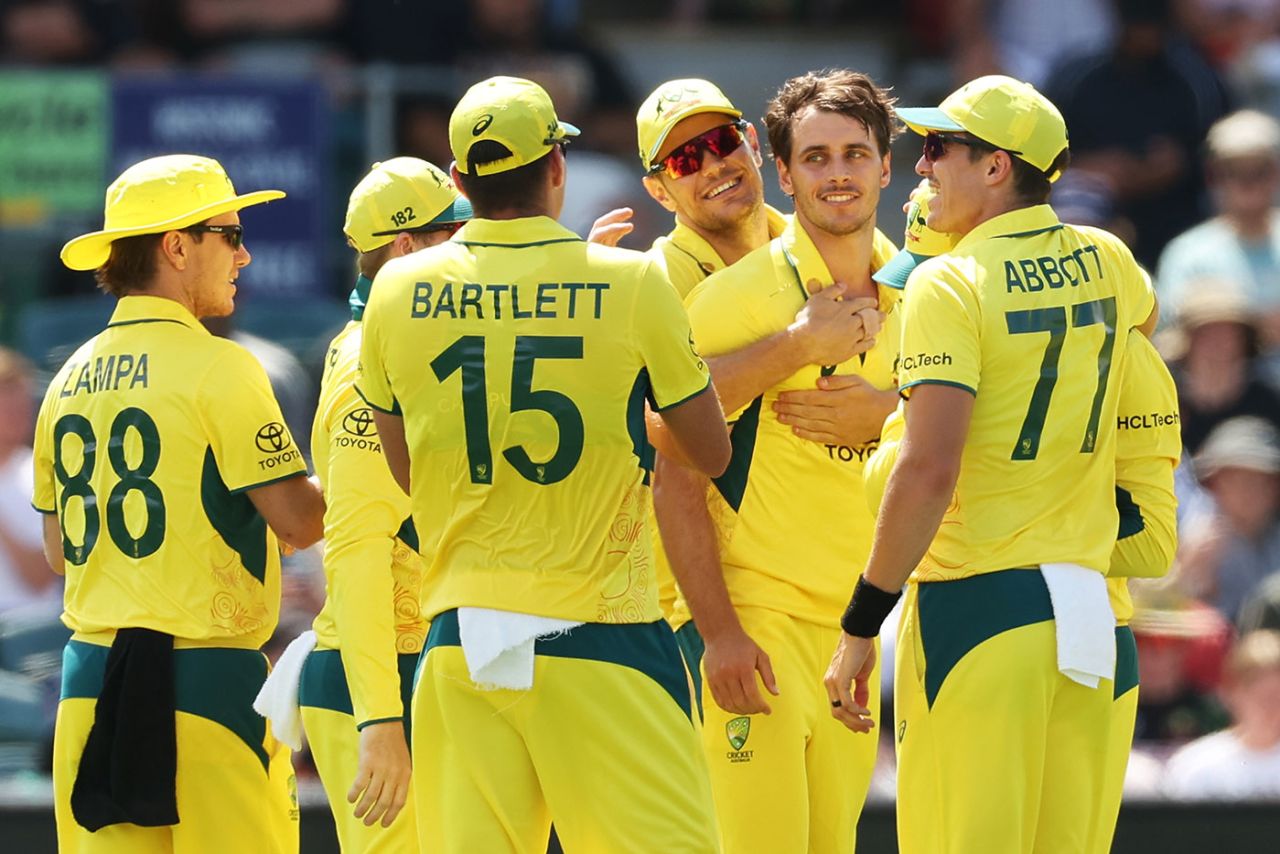 Lance Morris got off the wicket-taking mark in ODI cricket, Australia vs West Indies, 3rd ODI, Canberra, February 6, 2024