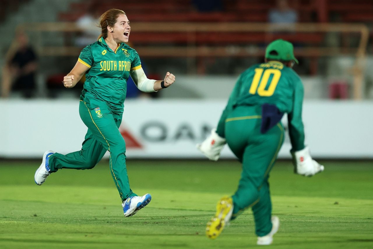 Nadine de Klerk struck twice in her first over, Australia vs South Africa, 2nd ODI, Sydney, February 7, 2024