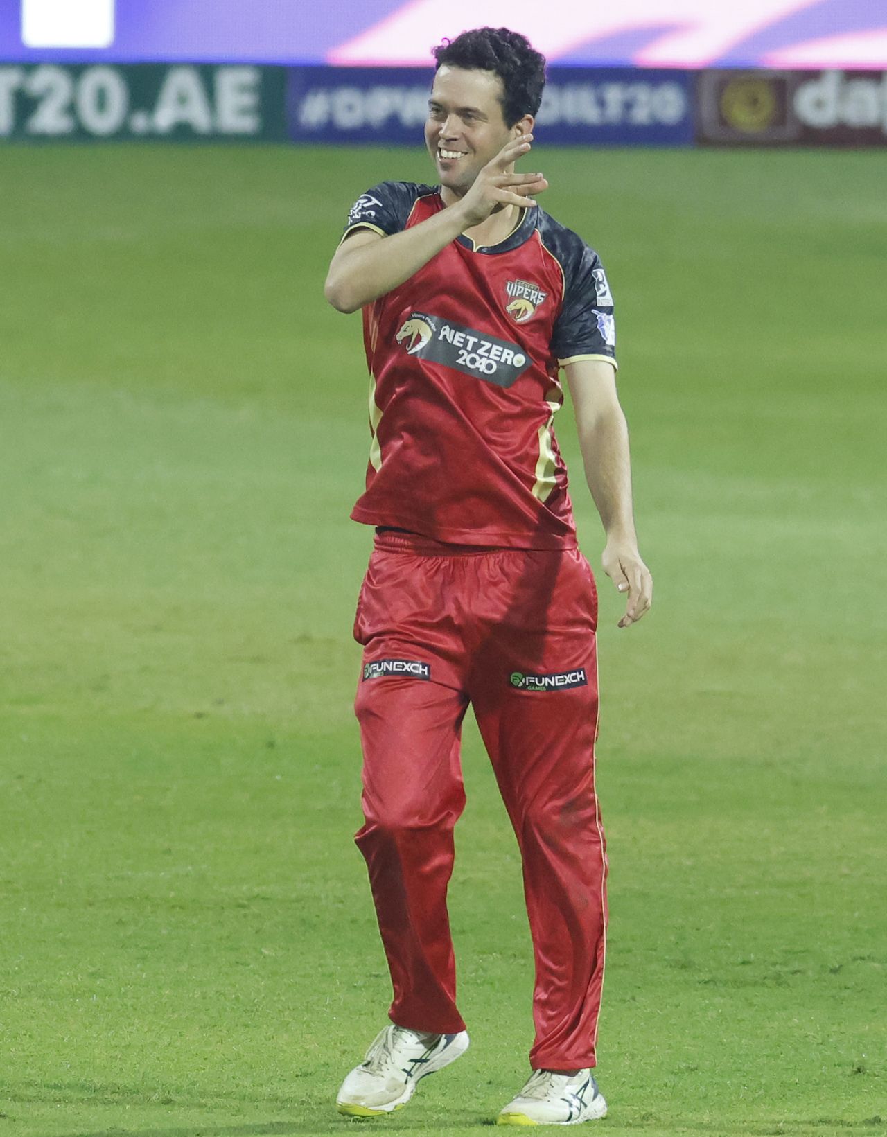 Nathan Sowter's 3 for 21 earned him the player-of-the-match award, Sharjah Warriors vs Desert Vipers, ILT20, Sharjah, February 12, 2024