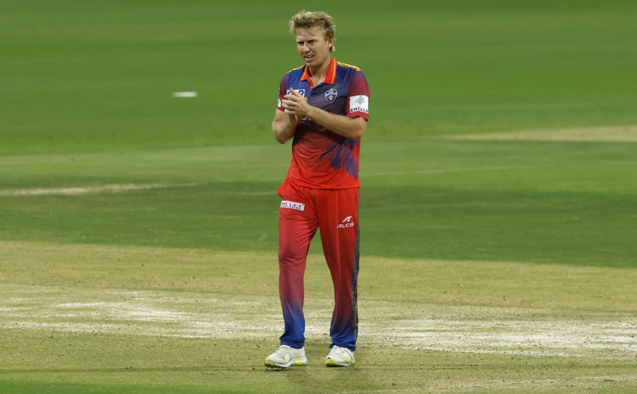 Scott Kuggeleijn made some vital breakthroughs for Dubai Capitals, Abu Dhabi Knight Riders vs Dubai Capitals, ILT20 Eliminator, Abu Dhabi, February 13, 2024