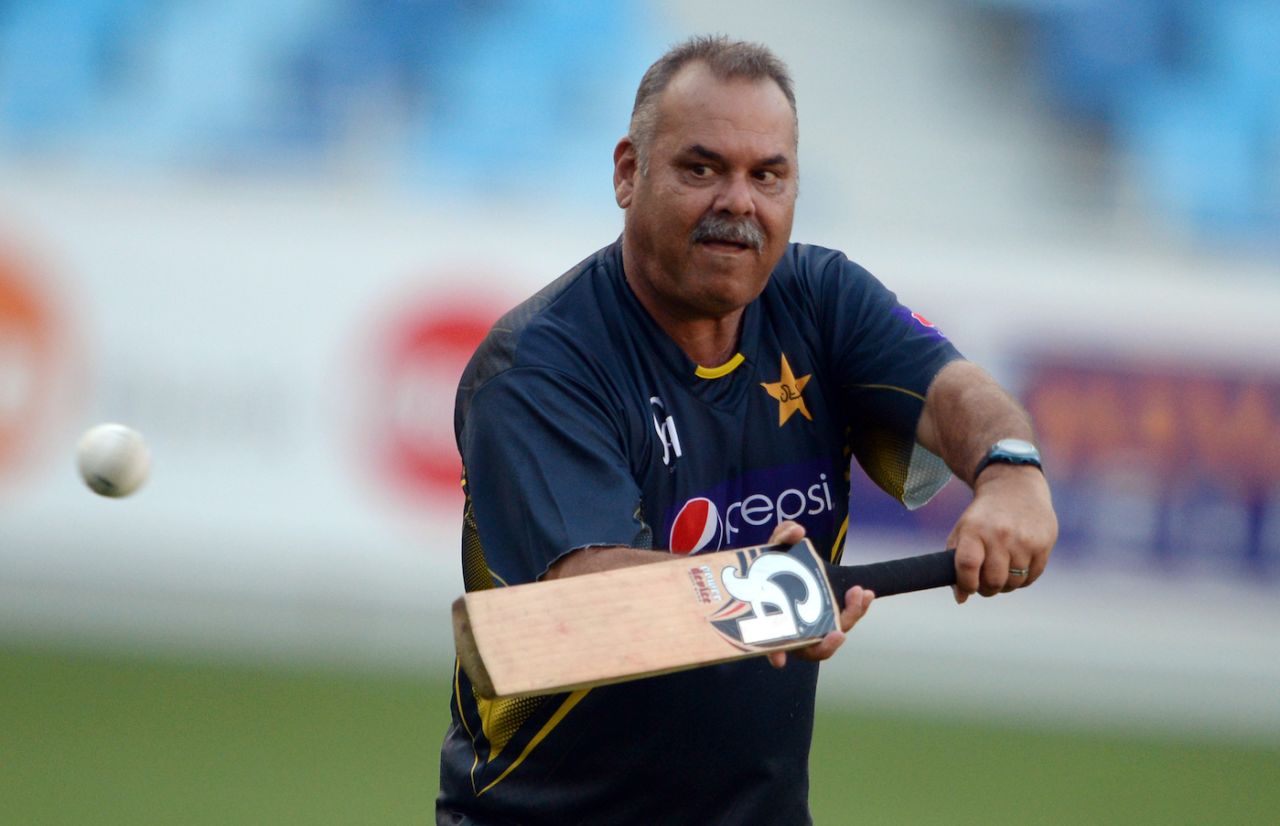 Dav Whatmore at a fielding drill in the nets ahead of the first T20I, South Africa vs Pakistan, South Africa tour of UAE, Dubai, November 12, 2013